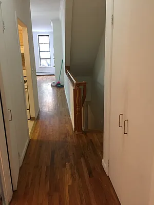 Rented by Owner | media 9