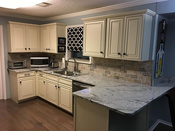 3rd image of 1806 Lance Dr
