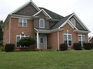 8279 River Course Dr, Radford, VA 24141