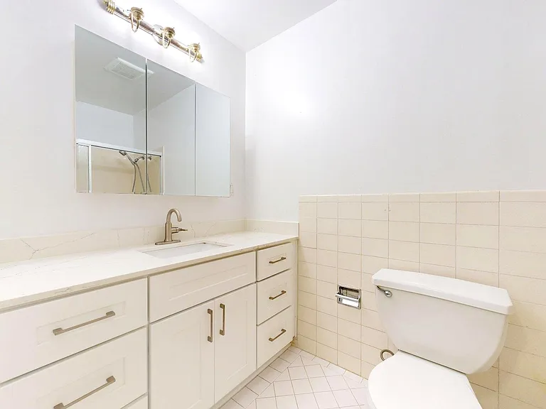 3220 Geary Blvd #302 — Photo 9