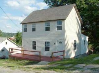 120 Fulton St, Washington, PA 15301