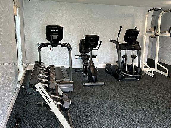 5th image of 500 NE 2nd St APT 310