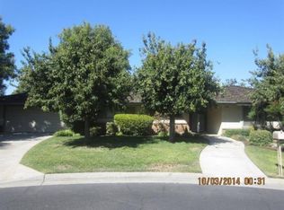 1494 W Calimyrna Ave, Fresno, CA