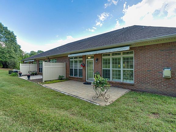 5th image of 7715 Lenox Trace Dr