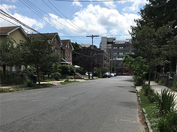 2nd image of 42 Beers St