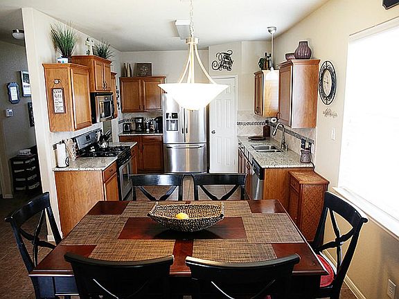 4th image of 10715 Cedar Oaks Ct