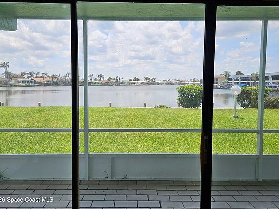 5th image of 1750 Commodore Blvd APT 2101