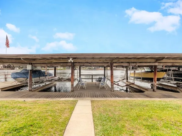 1640 Juno Trl APT 202E, Astor, FL 32102