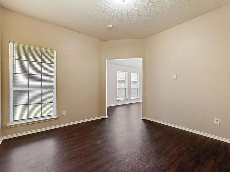 636 Canyon Pl — Photo 4