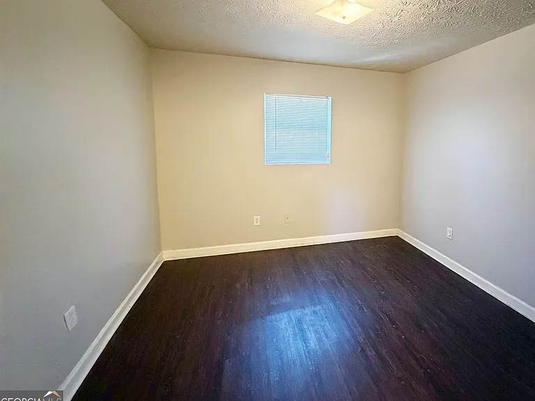 420 Rawson St SW #3 — Photo 5