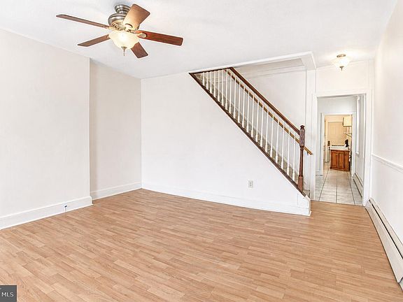 4th image of 126 King St