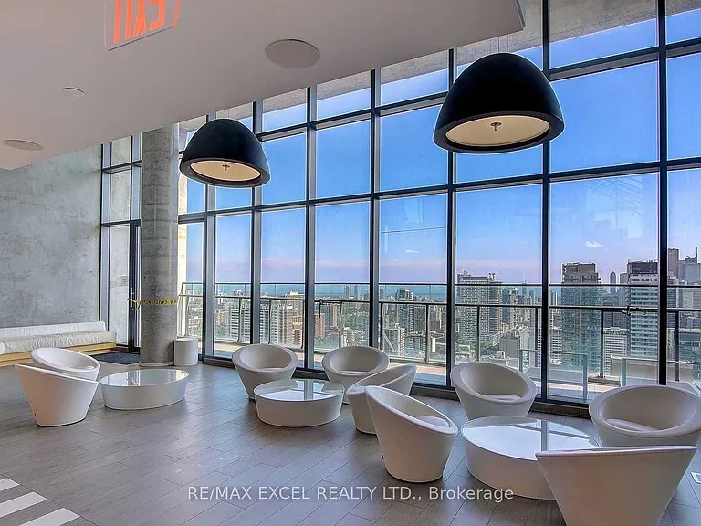 45 Charles St E #3312 — Photo 2