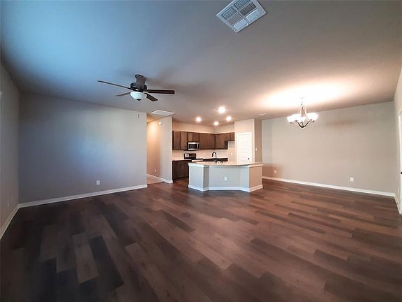 3rd image of 25132 Pacific Wren Dr