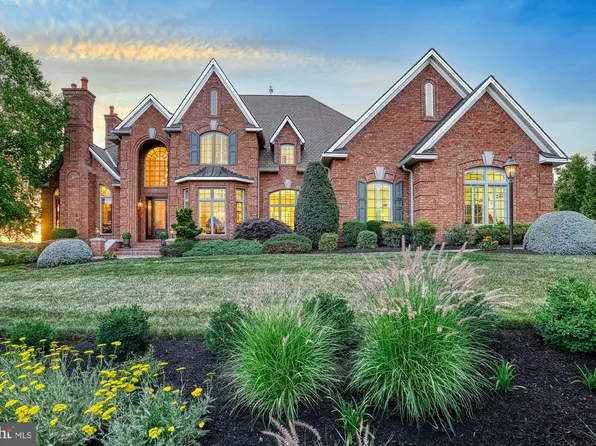 88 Foxfire Ln, Lewisberry, PA 17339