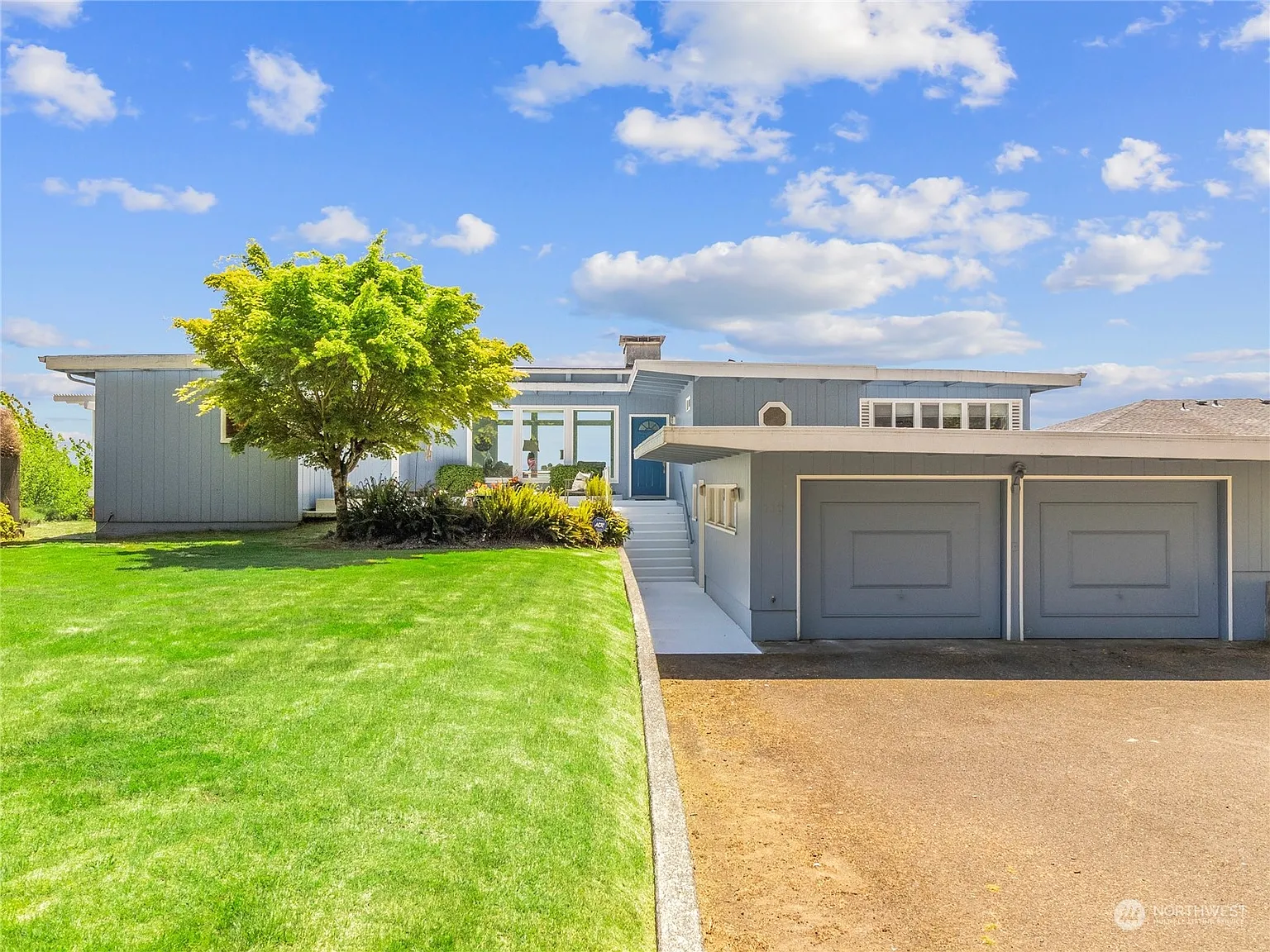 110 Gale Street photo 1