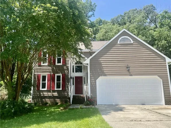 4803 Adams Ridge Dr, Greensboro, NC 27407