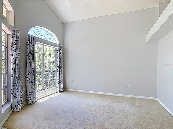 4th image of 390 MAGNOLIA PLACE