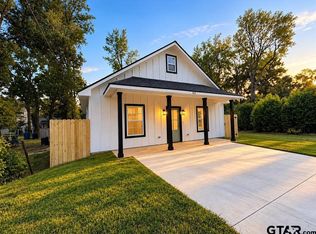 802 W Nelson St, Longview, TX 75601