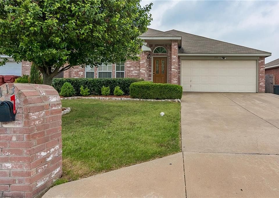 1st image of 1713 Kelly Ln