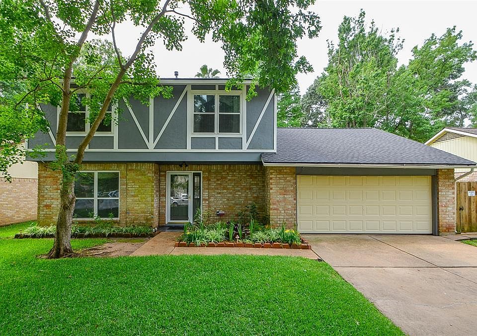 1st image of 3206 Golden Leaf Dr