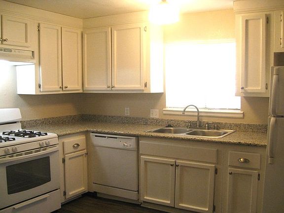 5th image of 1716 F St APT 1