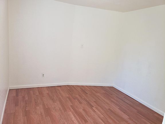 2nd image of 3609 Florence St