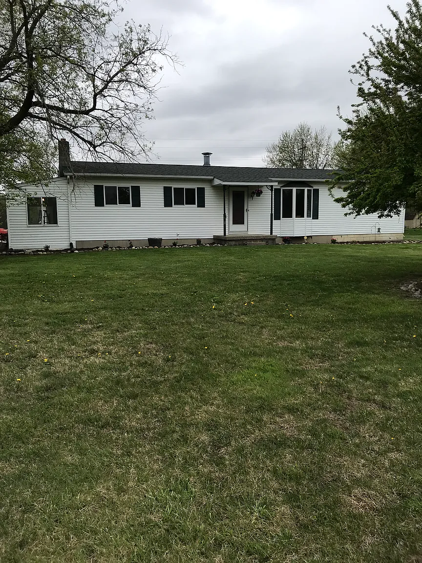 8201 Nichols Rd photo 1