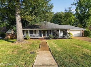 320 Hanley Cir, Brandon, MS 39047
