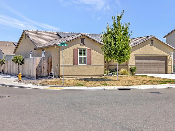 4th image of 2320 La Fey Ave