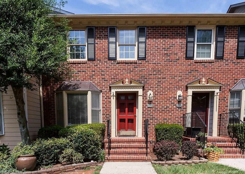 2nd image of 1005 Japonica Ln