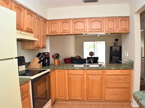 4th image of 6355 Bonnie Bay Cir N