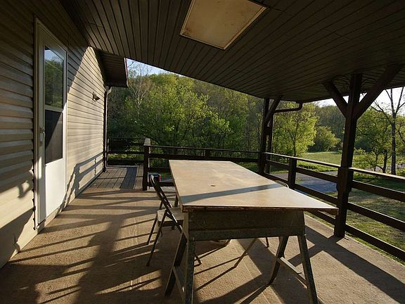 3rd image of 3154 Knoxville Gardnersville Rd