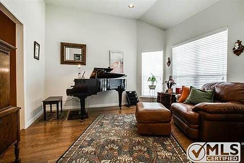 5th image of 534 Mattie Ln