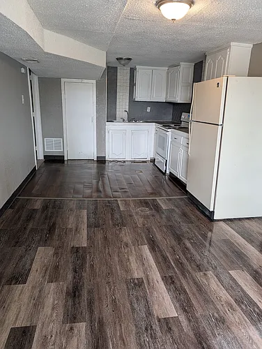 2129 S Scott Ave #B Photo 1