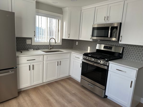 11211 1st St APT 1S