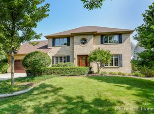 483 Quail Dr, Naperville, IL 60565