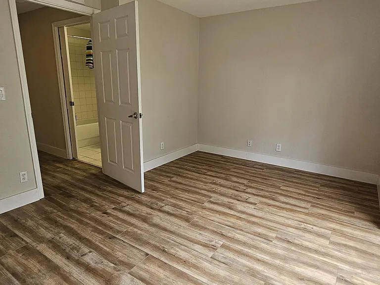 1851 NE 5th St #1507 — Photo 5