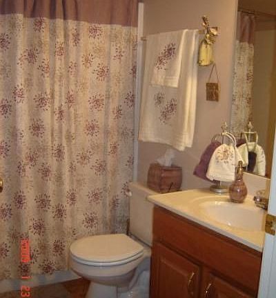 3rd image of 1088 Oakdale Ct