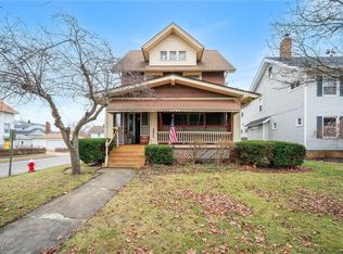 2105 Carabel Ave, Lakewood, OH 44107