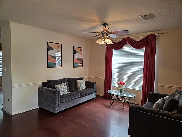 2715 Riverhollow Ln — Photo 5