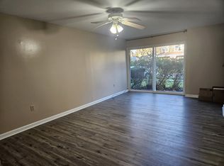 100 S Filbert St APT F1, Mechanicsburg, PA 17055