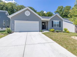 1627 Ridgefield Bluff Ct, Eureka, MO 63025