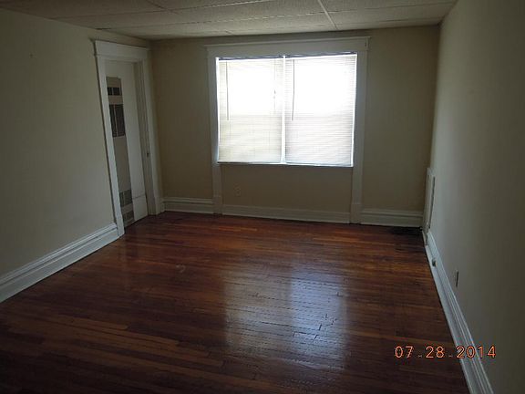 3rd image of 7389 Maple Ave APT 304