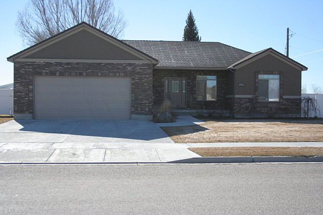 1st image of 5784 La Quinta Dr