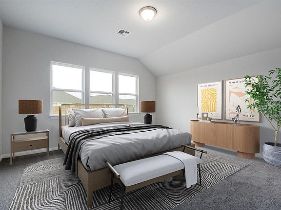 3rd image of 134 Edgewater Trl