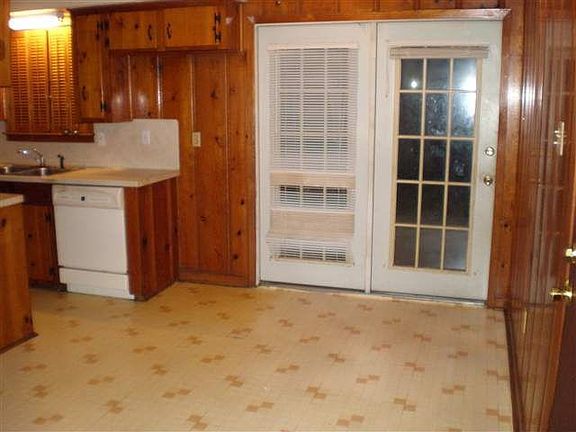 5th image of 716 S 6th St