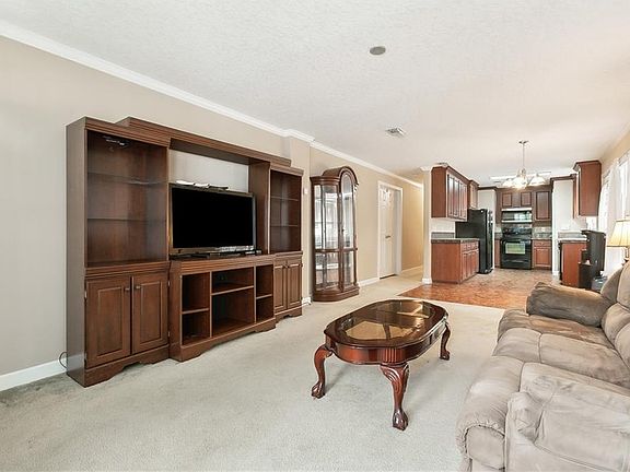 5th image of 55 W Claiborne Sq