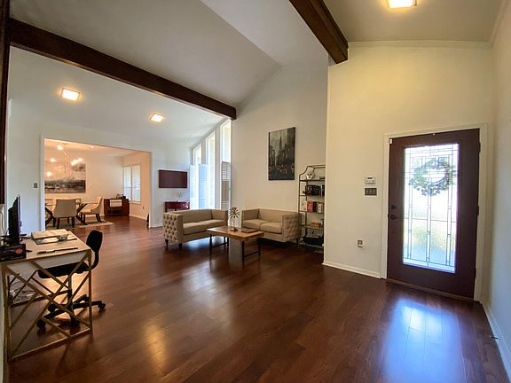 5th image of 608 Woodland Hills Dr