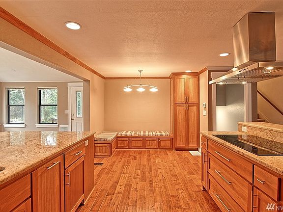 4th image of 6410 171st Ave SE