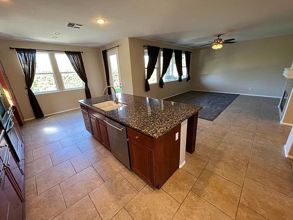 3rd image of 1420 Gorgen Ln